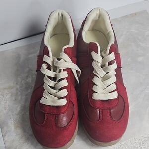 Stylish Red Women's Sneakers